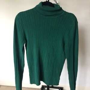 Turtle neck sweater